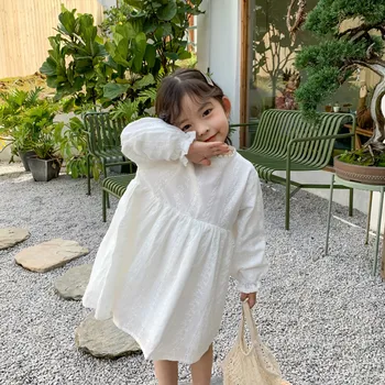 2023 Весенние Новые Кружевные Полые платья принцессы для маленьких девочек в Корейском стиле, детские кроватки для малышей, белое Детское платье из 100% хлопка